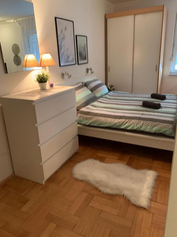 Sarmantni Apartman Malecka 2 Zagreb Exterior foto